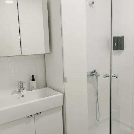 Apolo Studio: En Playa De Canteras Apartment