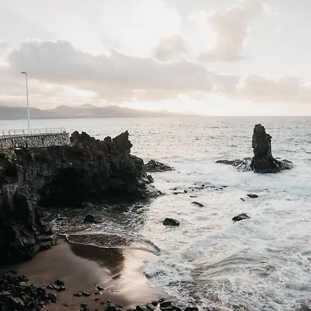 Apolo Studio: En Playa De Canteras Las Palmas de Gran Canaria